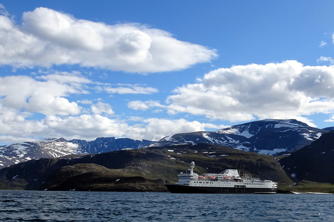 Ocean Endeavour – Greenland & Canada