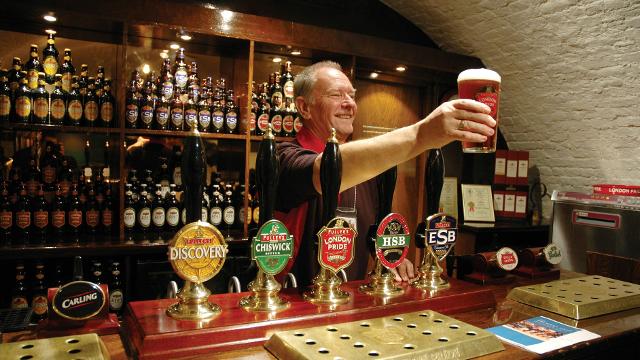 London pub