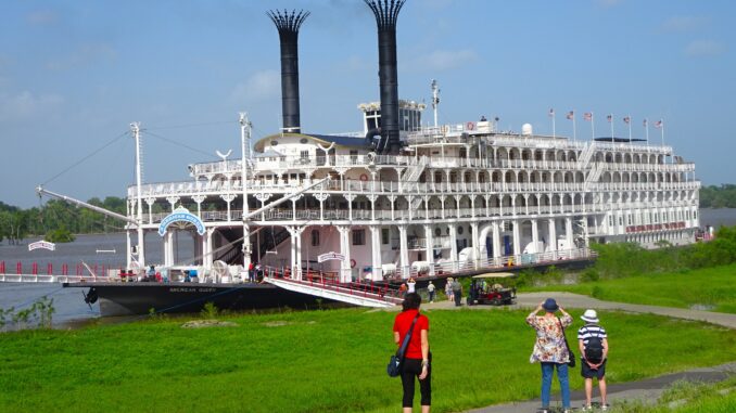 Website American Queen the boat at Nottaway on Mississippi River Photo Caroline Gladstone